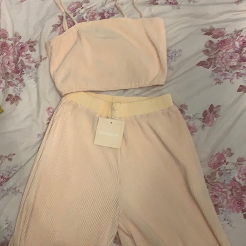 NWT kittenish light peach pants and tank set